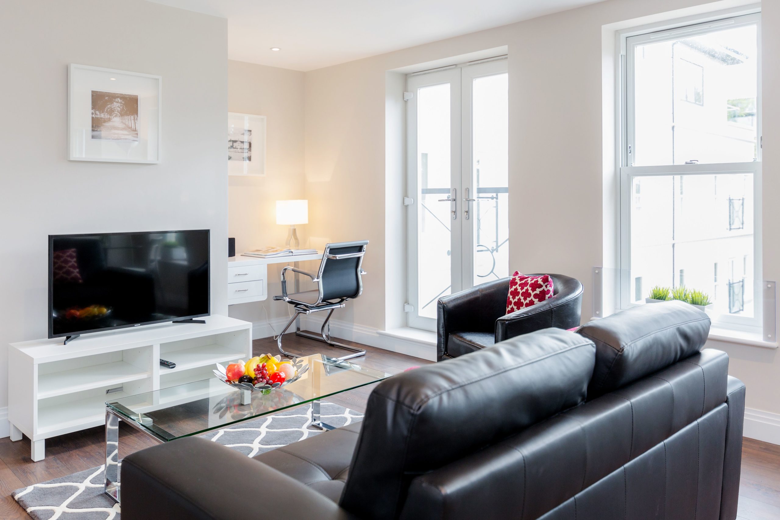 The Benefits of Booking a Serviced Apartment for Your Employees