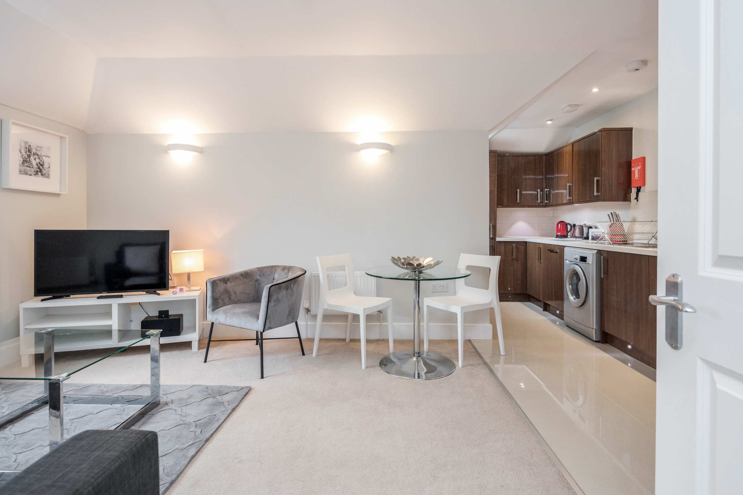 Lomond Court serviced apartments in 100 Maple Road, Surbiton, KT6 4AL